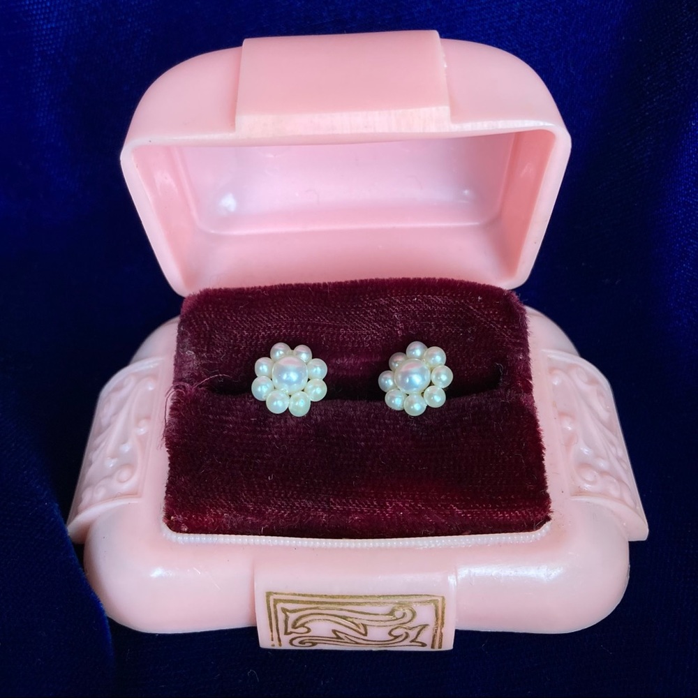 🦢PEARL FLORET STUD EARRINGS🦢